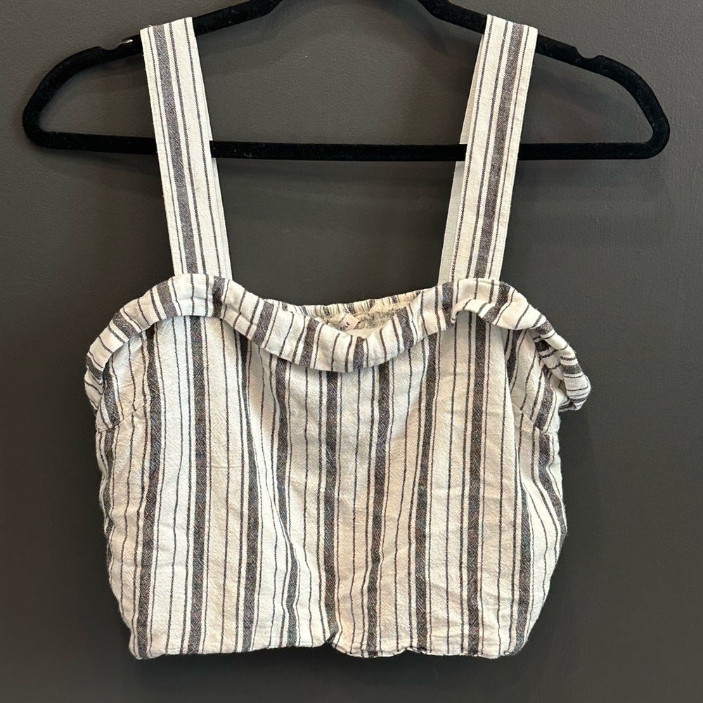 American Eagle Outfitters White and Gray Ruffled Crop Tank Top | Large | EUC